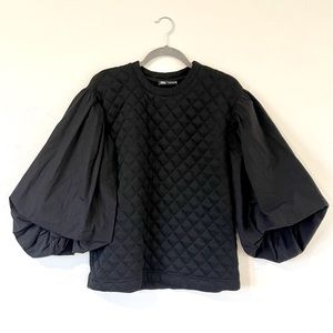 Zara black puff sleeve quilted sweatshirt, size S